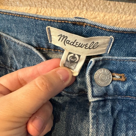 Madewell The Perfect Vintage Jean in Parnell Wash: Comfort Stretch Edition - Picture 5 of 8